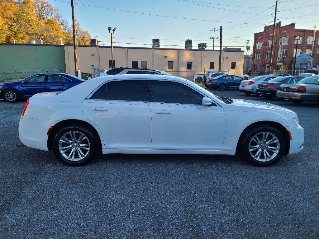 2016 WHITE CHRYSLER 300 LIMITED (2C3CCAAGXGH) with an 3.6L engine, Automatic transmission, located at 7981 Paxton Street, Harrisburg, PA, 17111, (717) 561-2926, 40.261490, -76.749229 - WE FINANCE!!! Good Credit/ Bad Credit/ No Credit - ALL Trade-Ins Welcomed!!! ***Guaranteed Credit Approval*** APPLY ONLINE or CALL us TODAY ;) Internet Prices and Marketplace Prices are SPECIAL discounted ***CASH DEALS*** Retail Prices are higher. Please call us to discuss your cash and finan - Photo #5