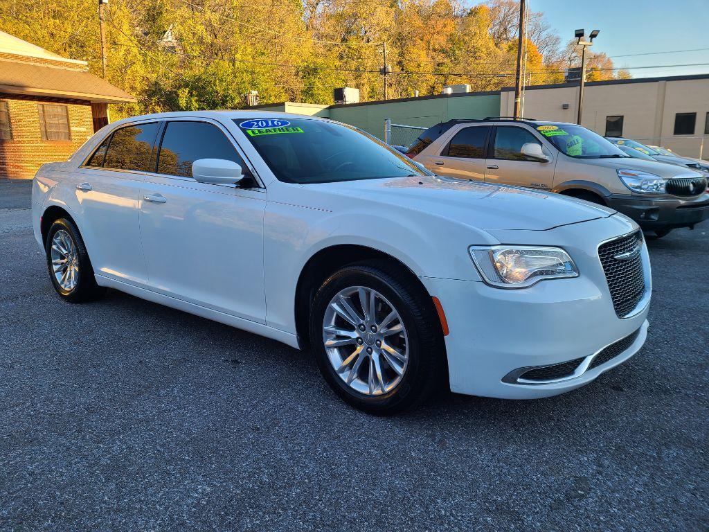 2016 WHITE CHRYSLER 300 LIMITED (2C3CCAAGXGH) with an 3.6L engine, Automatic transmission, located at 7981 Paxton Street, Harrisburg, PA, 17111, (717) 561-2926, 40.261490, -76.749229 - WE FINANCE!!! Good Credit/ Bad Credit/ No Credit - ALL Trade-Ins Welcomed!!! ***Guaranteed Credit Approval*** APPLY ONLINE or CALL us TODAY ;) Internet Prices and Marketplace Prices are SPECIAL discounted ***CASH DEALS*** Retail Prices are higher. Please call us to discuss your cash and finan - Photo #6