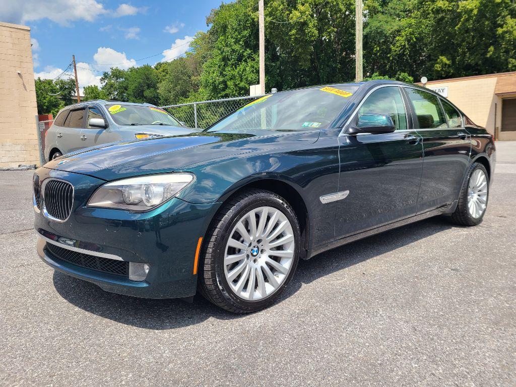 photo of 2012 BMW 750 4DR
