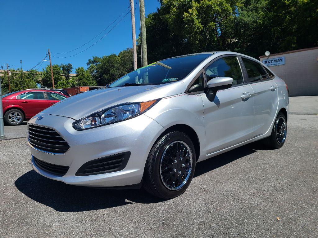 photo of 2015 FORD FIESTA 4DR