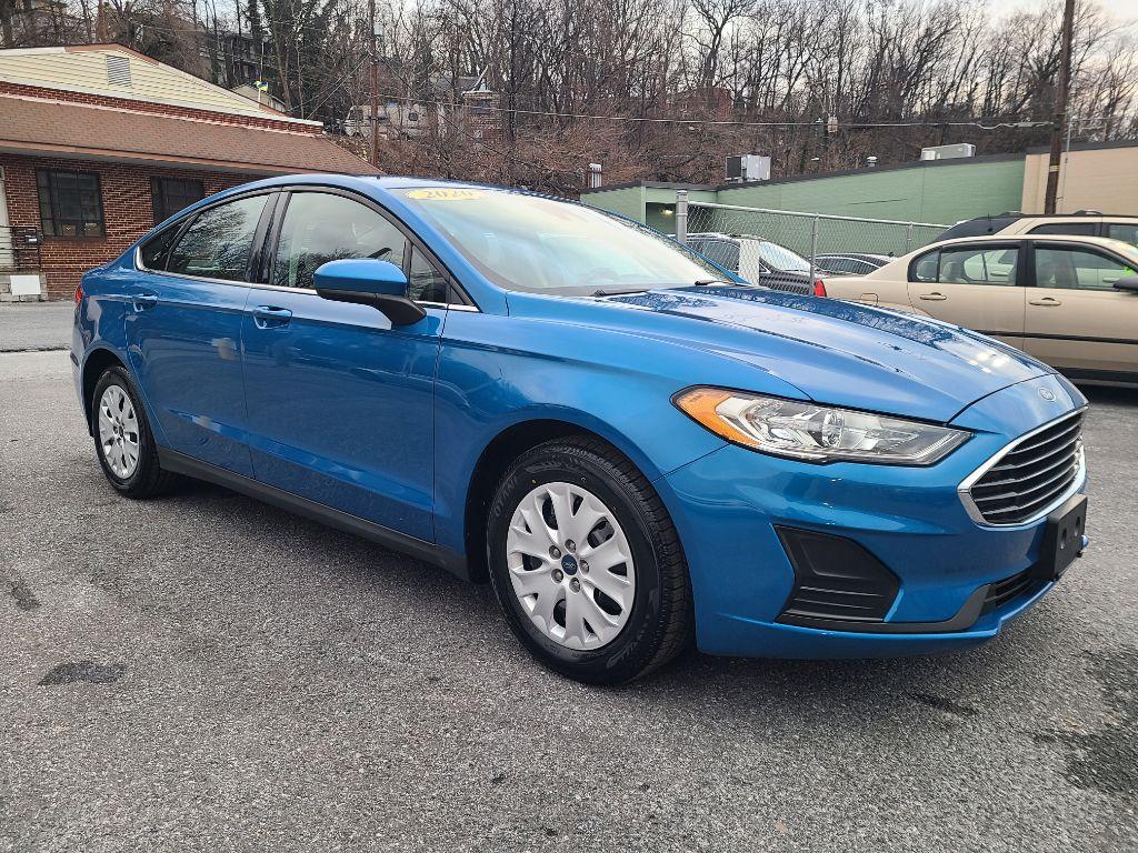 2020 BLUE FORD FUSION S (3FA6P0G76LR) with an 2.5L engine, Automatic transmission, located at 7981 Paxton Street, Harrisburg, PA, 17111, (717) 561-2926, 40.261490, -76.749229 - WE FINANCE!!! Good Credit/ Bad Credit/ No Credit - ALL Trade-Ins Welcomed!!! ***Guaranteed Credit Approval*** APPLY ONLINE or CALL us TODAY ;) Internet Prices and Marketplace Prices are SPECIAL discounted ***CASH DEALS*** Retail Prices are higher. Please call us to discuss your cash and finan - Photo #6