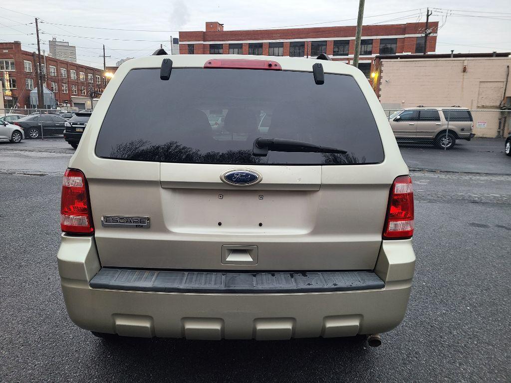2011 TAN FORD ESCAPE XLT (1FMCU0D75BK) with an 2.5L engine, Automatic transmission, located at 117 North Cameron Street, Harrisburg, PA, 17101, (717) 963-8962, 40.267021, -76.875351 - WE FINANCE!!! Good Credit/ Bad Credit/ No Credit - ALL Trade-Ins Welcomed!!! ***Guaranteed Credit Approval*** APPLY ONLINE or CALL us TODAY ;) Internet Prices and Marketplace Prices are SPECIAL discounted ***CASH DEALS*** Retail Prices are higher. Please call us to discuss your cash and finan - Photo #3