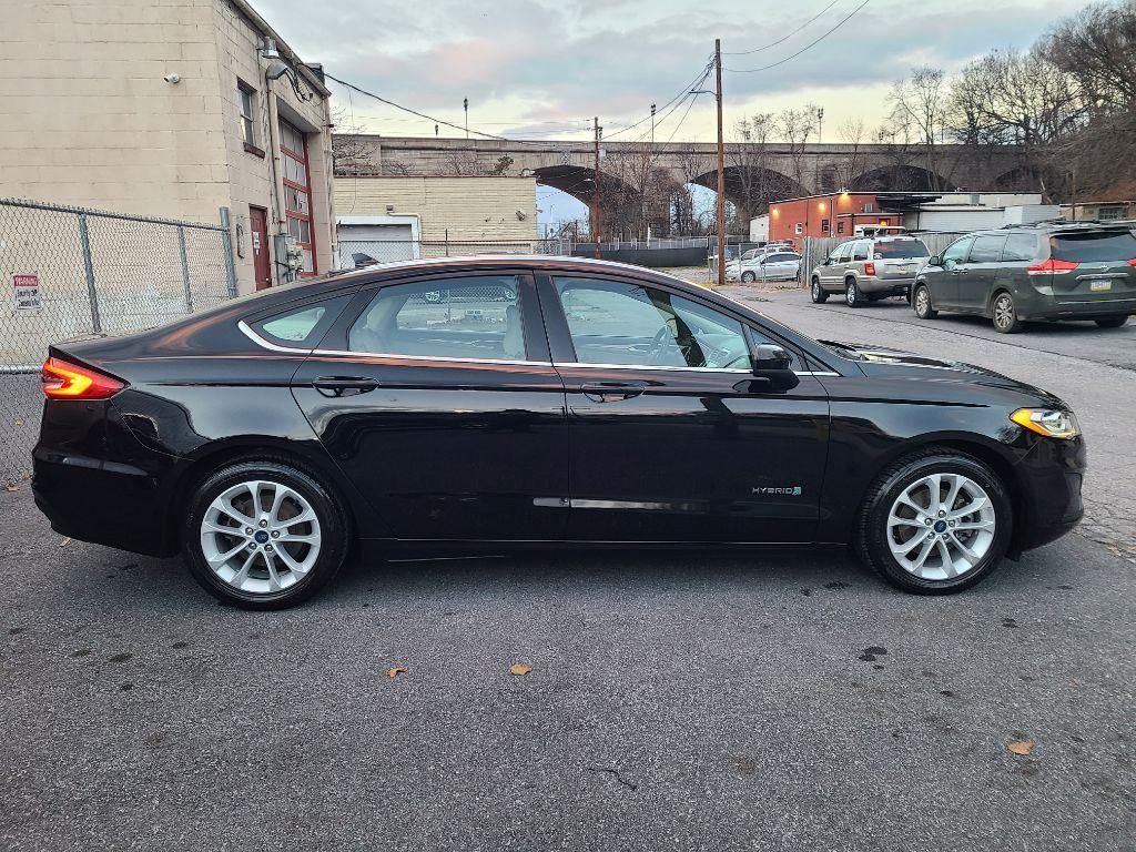 2019 BLACK FORD FUSION SE (3FA6P0LU4KR) with an 2.0L engine, Continuously Variable transmission, located at 7981 Paxton Street, Harrisburg, PA, 17111, (717) 561-2926, 40.261490, -76.749229 - Photo #5