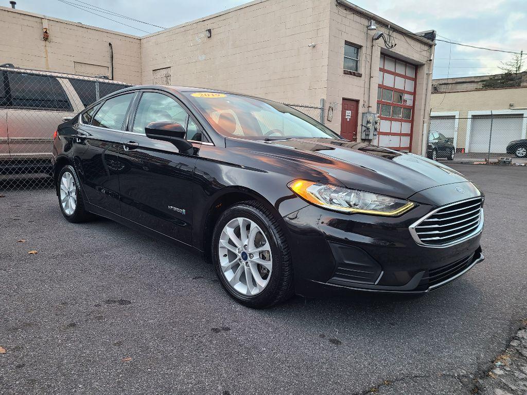 2019 BLACK FORD FUSION SE (3FA6P0LU4KR) with an 2.0L engine, Continuously Variable transmission, located at 7981 Paxton Street, Harrisburg, PA, 17111, (717) 561-2926, 40.261490, -76.749229 - Photo #6