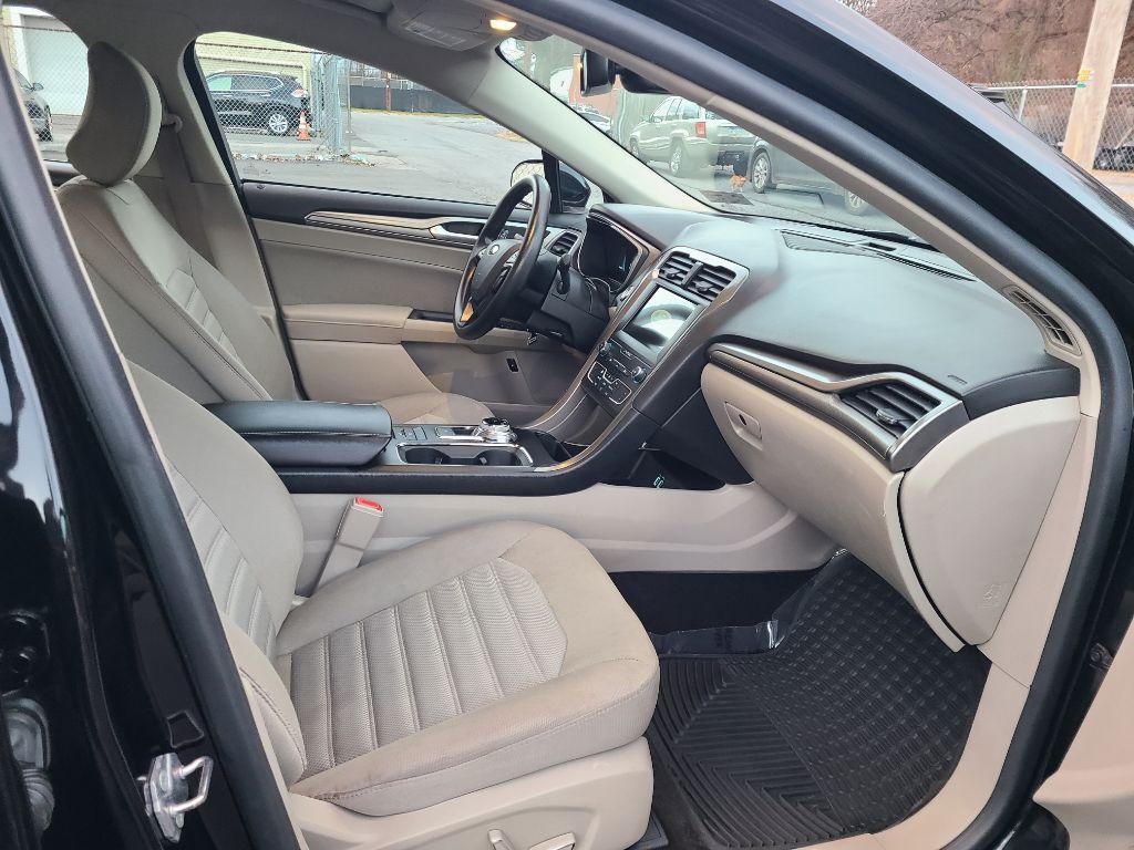 2019 BLACK FORD FUSION SE (3FA6P0LU4KR) with an 2.0L engine, Continuously Variable transmission, located at 7981 Paxton Street, Harrisburg, PA, 17111, (717) 561-2926, 40.261490, -76.749229 - Photo #8