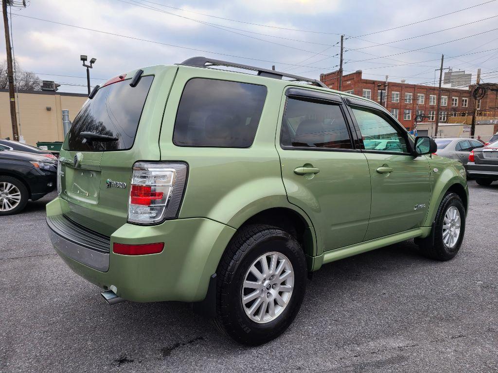 2009 GREEN MERCURY MARINER HYBRID (4M2CU29379K) with an 2.5L engine, Continuously Variable transmission, located at 7981 Paxton Street, Harrisburg, PA, 17111, (717) 561-2926, 40.261490, -76.749229 - WE FINANCE!!! Good Credit/ Bad Credit/ No Credit - ALL Trade-Ins Welcomed!!! ***Guaranteed Credit Approval*** APPLY ONLINE or CALL us TODAY ;) Internet Prices and Marketplace Prices are SPECIAL discounted ***CASH DEALS*** Retail Prices are higher. Please call us to discuss your cash and finan - Photo #4