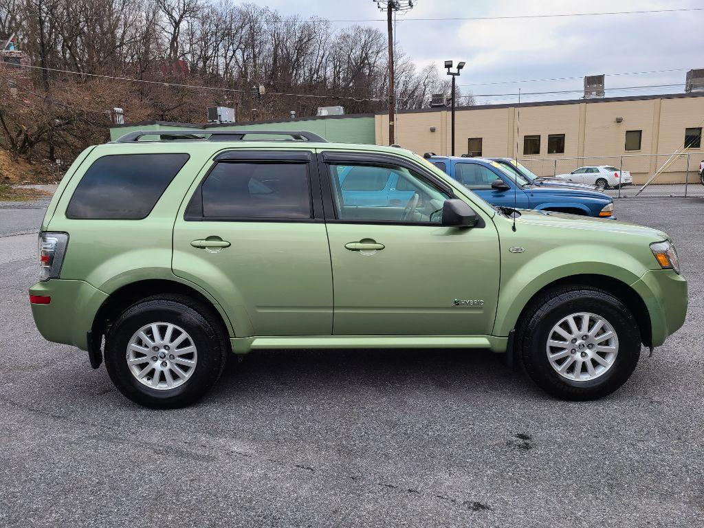 2009 GREEN MERCURY MARINER HYBRID (4M2CU29379K) with an 2.5L engine, Continuously Variable transmission, located at 7981 Paxton Street, Harrisburg, PA, 17111, (717) 561-2926, 40.261490, -76.749229 - WE FINANCE!!! Good Credit/ Bad Credit/ No Credit - ALL Trade-Ins Welcomed!!! ***Guaranteed Credit Approval*** APPLY ONLINE or CALL us TODAY ;) Internet Prices and Marketplace Prices are SPECIAL discounted ***CASH DEALS*** Retail Prices are higher. Please call us to discuss your cash and finan - Photo #5