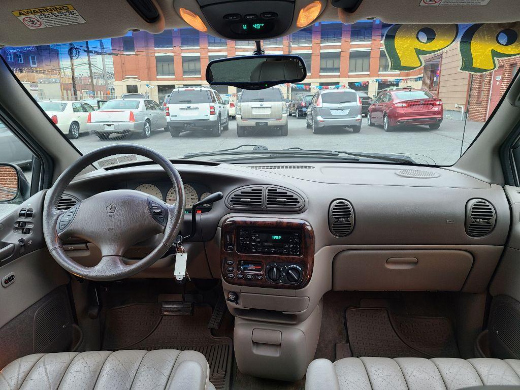 1999 WHITE CHRYSLER TOWN and COUNTRY LIMITED (1C4GP64L5XB) with an 3.8L engine, Automatic transmission, located at 117 North Cameron Street, Harrisburg, PA, 17101, (717) 963-8962, 40.267021, -76.875351 - WE FINANCE!!! Good Credit/ Bad Credit/ No Credit - ALL Trade-Ins Welcomed!!! ***Guaranteed Credit Approval*** APPLY ONLINE or CALL us TODAY ;) Internet Prices and Marketplace Prices are SPECIAL discounted ***CASH DEALS*** Retail Prices are higher. Please call us to discuss your cash and finan - Photo #9