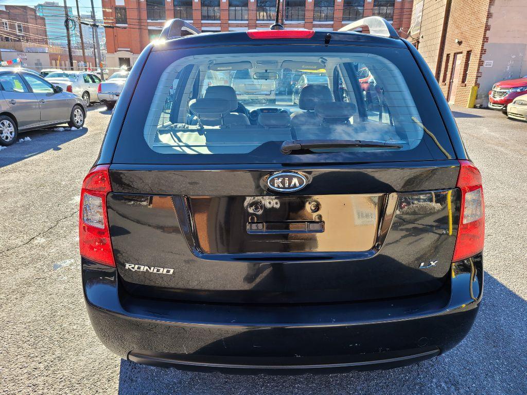2009 BLACK KIA RONDO BASE (KNAFG528097) with an 2.4L engine, Automatic transmission, located at 7981 Paxton Street, Harrisburg, PA, 17111, (717) 561-2926, 40.261490, -76.749229 - WE FINANCE!!! Good Credit/ Bad Credit/ No Credit - ALL Trade-Ins Welcomed!!! ***Guaranteed Credit Approval*** APPLY ONLINE or CALL us TODAY ;) Internet Prices and Marketplace Prices are SPECIAL discounted ***CASH DEALS*** Retail Prices are higher. Please call us to discuss your cash and finan - Photo #3