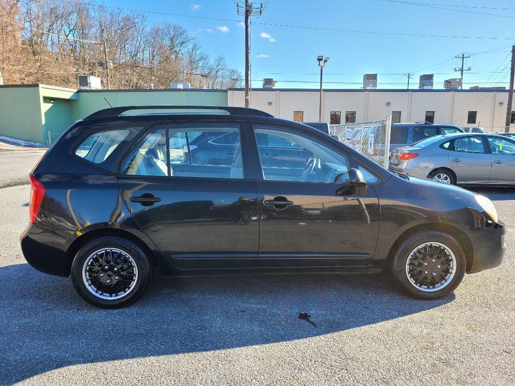 2009 BLACK KIA RONDO BASE (KNAFG528097) with an 2.4L engine, Automatic transmission, located at 7981 Paxton Street, Harrisburg, PA, 17111, (717) 561-2926, 40.261490, -76.749229 - WE FINANCE!!! Good Credit/ Bad Credit/ No Credit - ALL Trade-Ins Welcomed!!! ***Guaranteed Credit Approval*** APPLY ONLINE or CALL us TODAY ;) Internet Prices and Marketplace Prices are SPECIAL discounted ***CASH DEALS*** Retail Prices are higher. Please call us to discuss your cash and finan - Photo #5