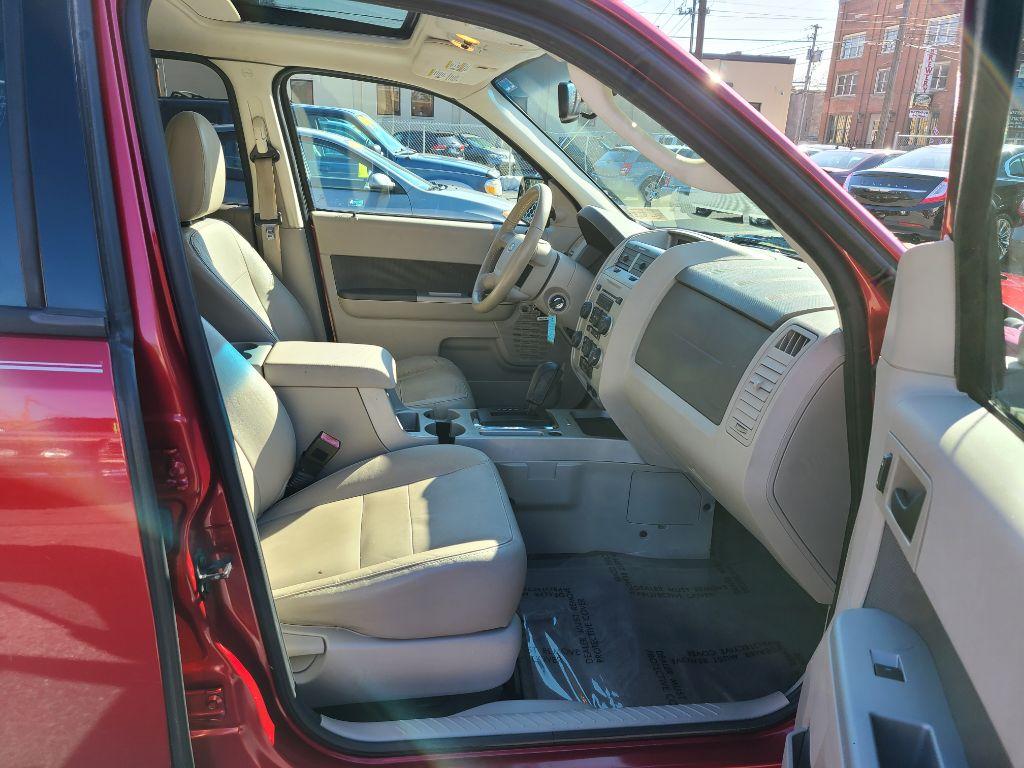 2012 RED FORD ESCAPE XLT (1FMCU0D74CK) with an 2.5L engine, Automatic transmission, located at 7981 Paxton Street, Harrisburg, PA, 17111, (717) 561-2926, 40.261490, -76.749229 - WE FINANCE!!! Good Credit/ Bad Credit/ No Credit - ALL Trade-Ins Welcomed!!! ***Guaranteed Credit Approval*** APPLY ONLINE or CALL us TODAY ;) Internet Prices and Marketplace Prices are SPECIAL discounted ***CASH DEALS*** Retail Prices are higher. Please call us to discuss your cash and finan - Photo #9