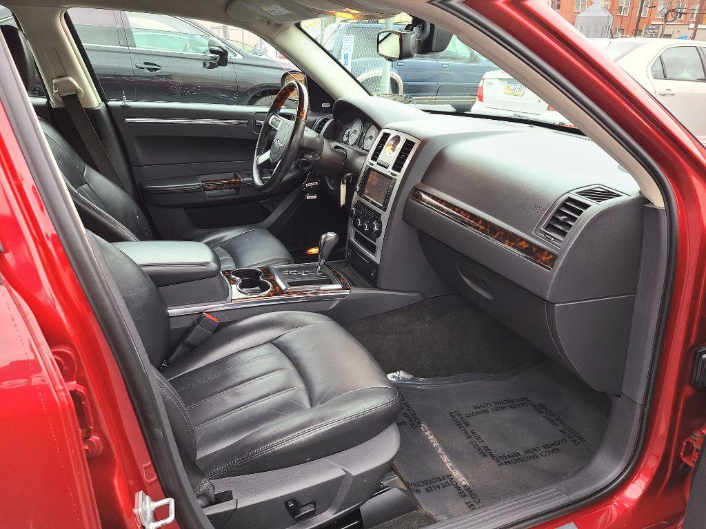 2008 RED CHRYSLER 300C (2C3KA63H38H) with an 5.7L engine, Automatic transmission, located at 117 North Cameron Street, Harrisburg, PA, 17101, (717) 963-8962, 40.267021, -76.875351 - Photo #11
