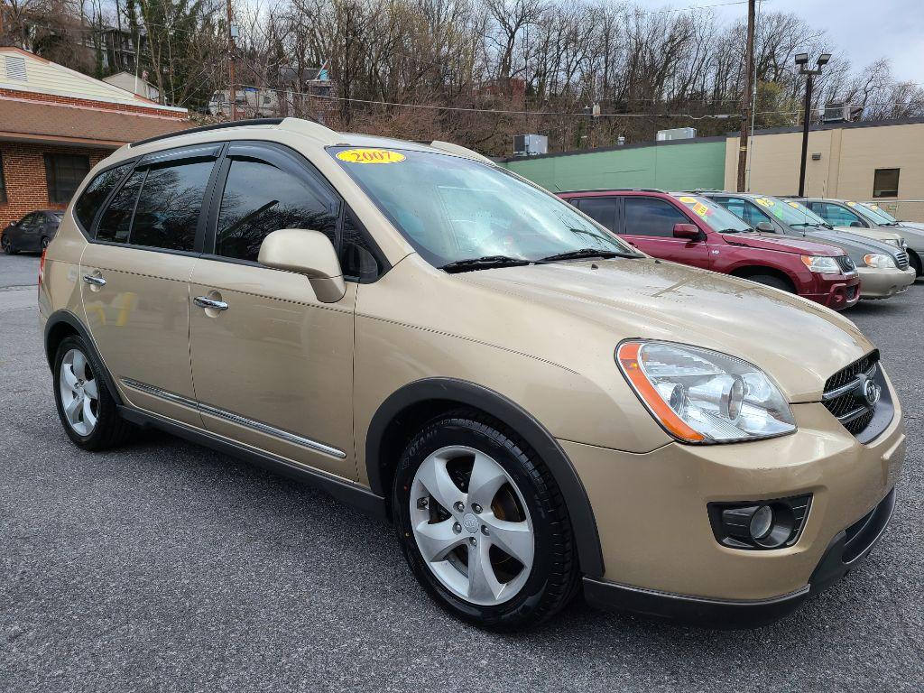 2007 TAN KIA RONDO LX (KNAFG526077) with an 2.7L engine, Automatic transmission, located at 117 North Cameron Street, Harrisburg, PA, 17101, (717) 963-8962, 40.267021, -76.875351 - WE FINANCE!!! Good Credit/ Bad Credit/ No Credit - ALL Trade-Ins Welcomed!!! ***Guaranteed Credit Approval*** APPLY ONLINE or CALL us TODAY ;) Internet Prices and Marketplace Prices are SPECIAL discounted ***CASH DEALS*** Retail Prices are higher. Please call us to discuss your cash and finan - Photo #6