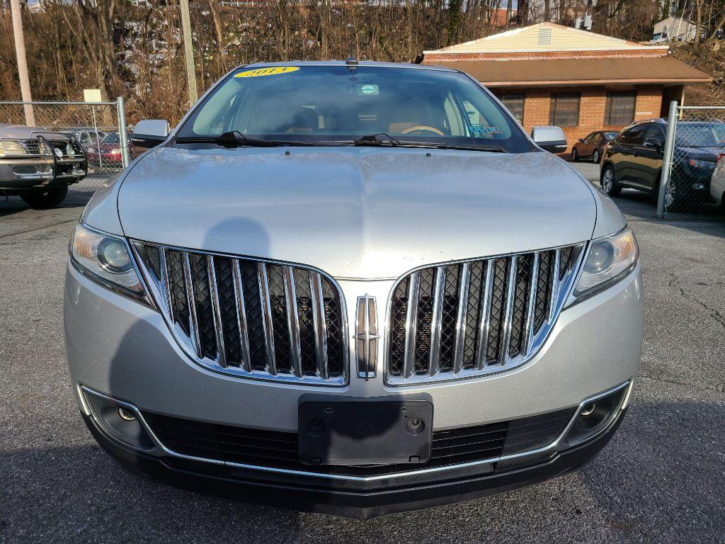 2013 SILVER LINCOLN MKX (2LMDJ8JK4DB) with an 3.7L engine, Automatic transmission, located at 117 North Cameron Street, Harrisburg, PA, 17101, (717) 963-8962, 40.267021, -76.875351 - WE FINANCE!!! Good Credit/ Bad Credit/ No Credit - ALL Trade-Ins Welcomed!!! ***Guaranteed Credit Approval*** APPLY ONLINE or CALL us TODAY ;) Internet Prices and Marketplace Prices are SPECIAL discounted ***CASH DEALS*** Retail Prices are higher. Please call us to discuss your cash and finan - Photo #7