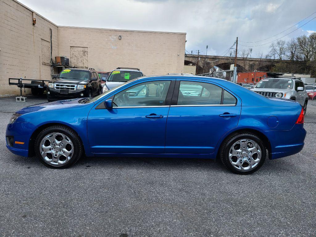 2011 BLUE FORD FUSION SE (3FAHP0HA5BR) with an 2.5L engine, Automatic transmission, located at 117 North Cameron Street, Harrisburg, PA, 17101, (717) 963-8962, 40.267021, -76.875351 - Photo #1
