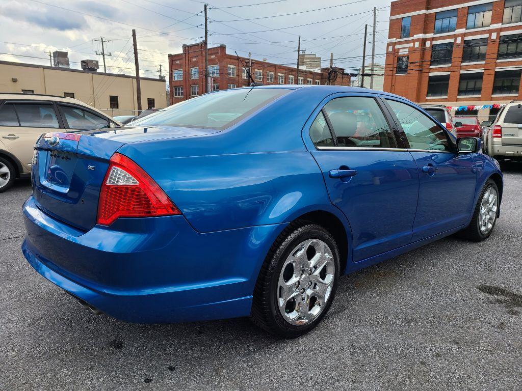2011 BLUE FORD FUSION SE (3FAHP0HA5BR) with an 2.5L engine, Automatic transmission, located at 117 North Cameron Street, Harrisburg, PA, 17101, (717) 963-8962, 40.267021, -76.875351 - Photo #4