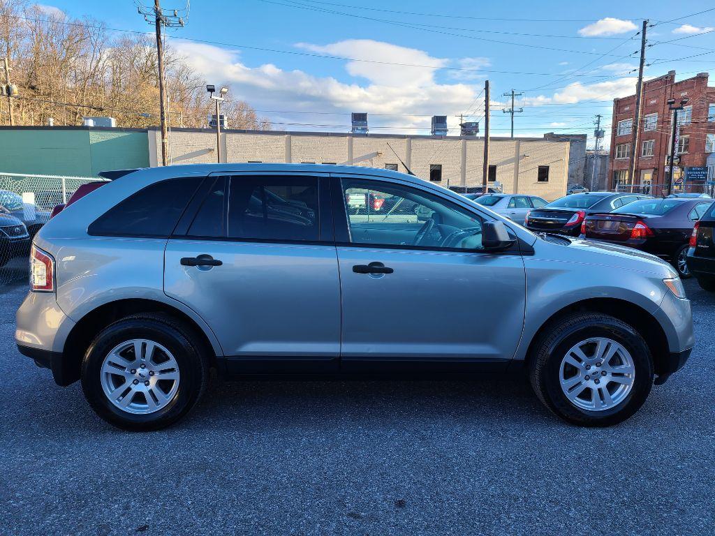 2007 GRAY FORD EDGE SE (2FMDK46C67B) with an 3.5L engine, Automatic transmission, located at 117 North Cameron Street, Harrisburg, PA, 17101, (717) 963-8962, 40.267021, -76.875351 - Photo #5
