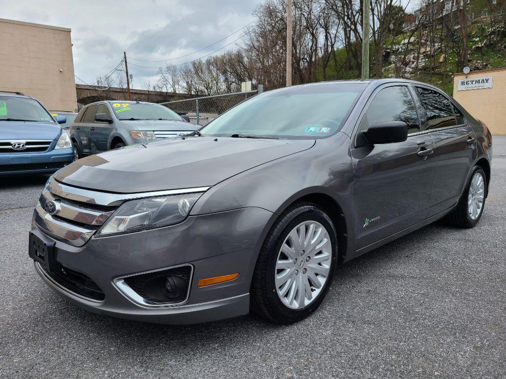 2012 GRAY FORD FUSION HYBRID (3FADP0L31CR) with an 2.5L engine, Continuously Variable transmission, located at 117 North Cameron Street, Harrisburg, PA, 17101, (717) 963-8962, 40.267021, -76.875351 - Photo #0
