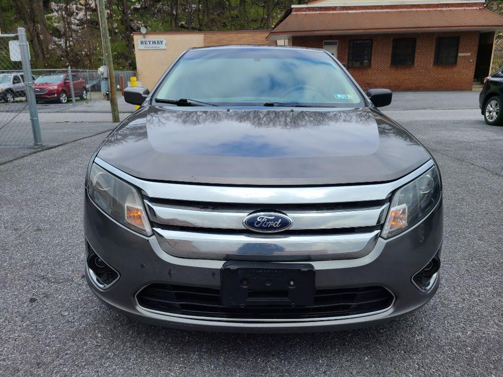 2012 GRAY FORD FUSION HYBRID (3FADP0L31CR) with an 2.5L engine, Continuously Variable transmission, located at 117 North Cameron Street, Harrisburg, PA, 17101, (717) 963-8962, 40.267021, -76.875351 - Photo #7
