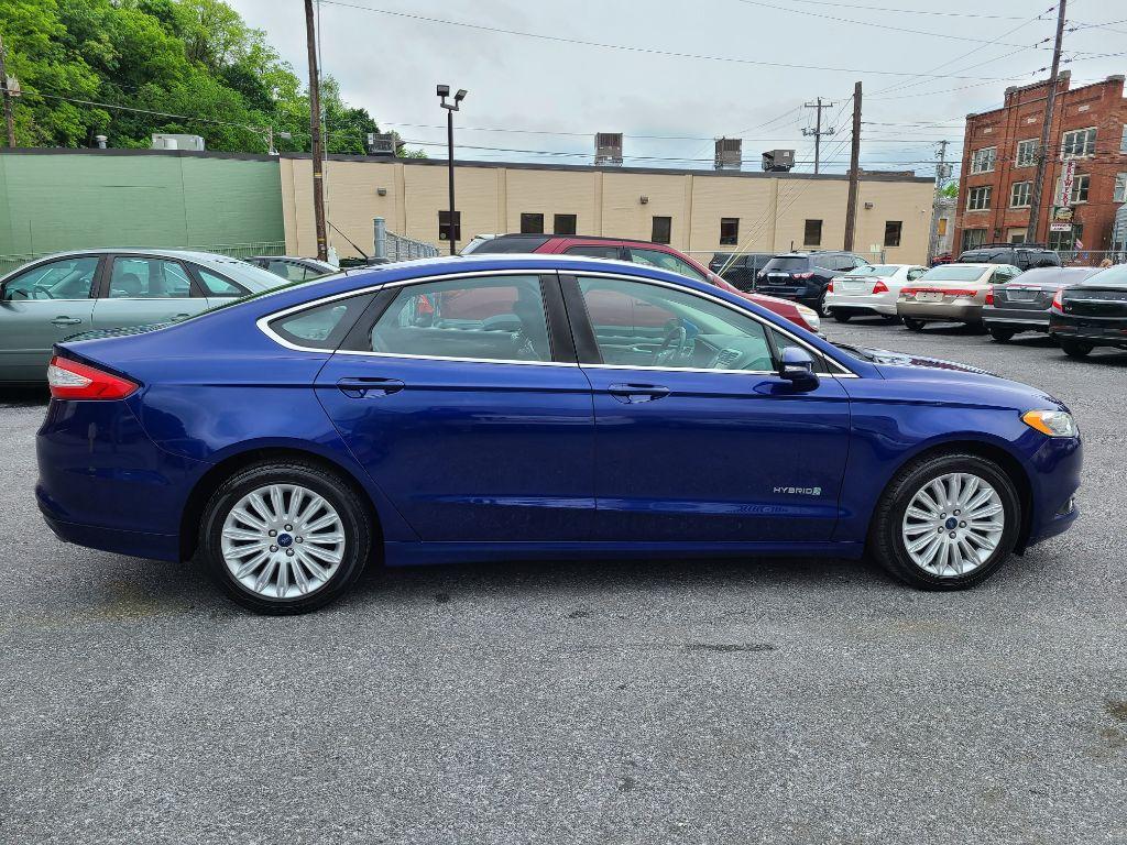 2014 BLUE FORD FUSION SE HYBRID (3FA6P0LU0ER) with an 2.0L engine, Continuously Variable transmission, located at 117 North Cameron Street, Harrisburg, PA, 17101, (717) 963-8962, 40.267021, -76.875351 - Photo #5