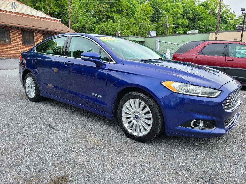 2014 BLUE FORD FUSION SE HYBRID (3FA6P0LU0ER) with an 2.0L engine, Continuously Variable transmission, located at 117 North Cameron Street, Harrisburg, PA, 17101, (717) 963-8962, 40.267021, -76.875351 - Photo #6
