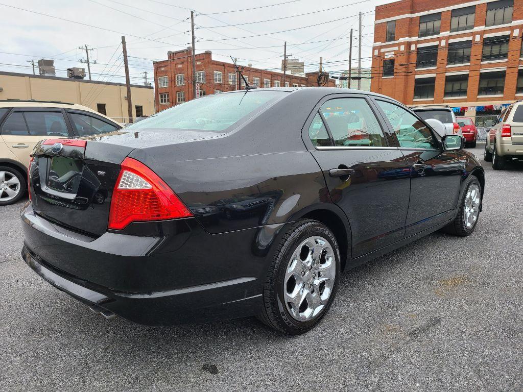 2010 BLACK FORD FUSION SE (3FAHP0HA8AR) with an 2.5L engine, Automatic transmission, located at 117 North Cameron Street, Harrisburg, PA, 17101, (717) 963-8962, 40.267021, -76.875351 - Photo #4