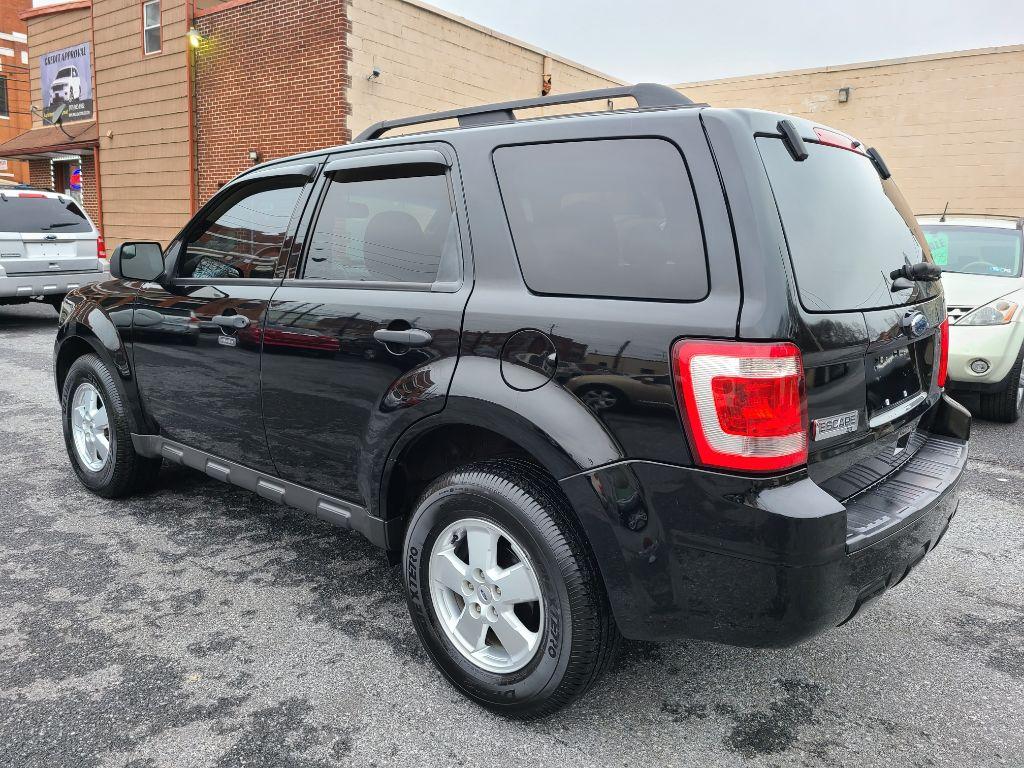 2012 BLACK FORD ESCAPE XLT (1FMCU9D74CK) with an 2.5L engine, Automatic transmission, located at 117 North Cameron Street, Harrisburg, PA, 17101, (717) 963-8962, 40.267021, -76.875351 - Photo #2