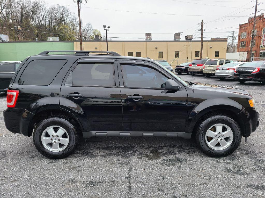 2012 BLACK FORD ESCAPE XLT (1FMCU9D74CK) with an 2.5L engine, Automatic transmission, located at 117 North Cameron Street, Harrisburg, PA, 17101, (717) 963-8962, 40.267021, -76.875351 - Photo #5