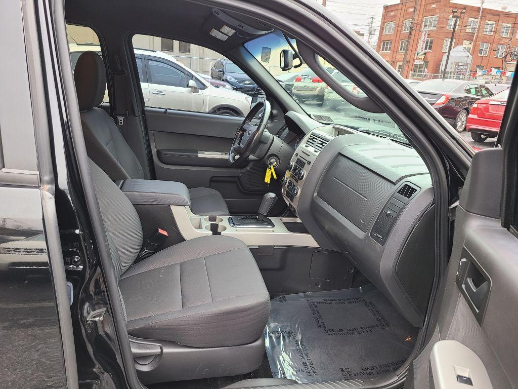 2012 BLACK FORD ESCAPE XLT (1FMCU9D74CK) with an 2.5L engine, Automatic transmission, located at 117 North Cameron Street, Harrisburg, PA, 17101, (717) 963-8962, 40.267021, -76.875351 - Photo #8