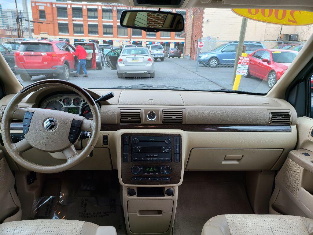 2006 GREEN MERCURY MONTEREY LUXURY (2MRDA222X6B) with an 4.2L engine, Automatic transmission, located at 117 North Cameron Street, Harrisburg, PA, 17101, (717) 963-8962, 40.267021, -76.875351 - WE FINANCE!!! Good Credit/ Bad Credit/ No Credit - ALL Trade-Ins Welcomed!!! ***Guaranteed Credit Approval*** APPLY ONLINE or CALL us TODAY ;) Internet Prices and Marketplace Prices are SPECIAL discounted ***CASH DEALS*** Retail Prices are higher. Please call us to discuss your cash and finan - Photo #9