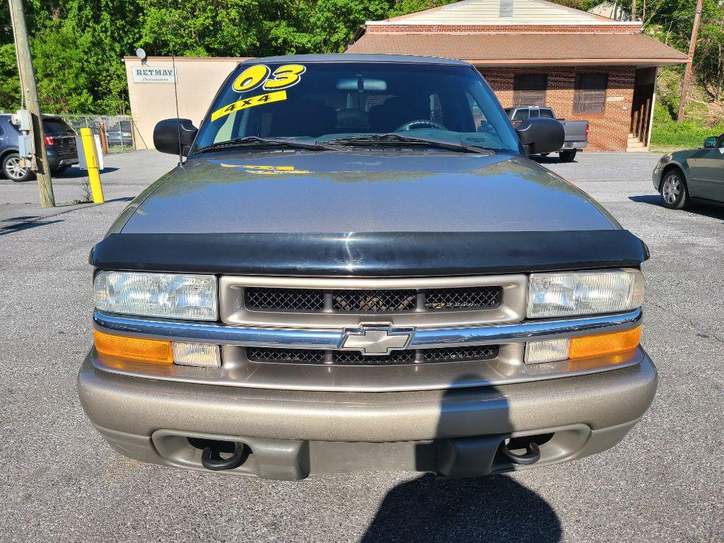 2003 GOLD CHEVROLET BLAZER LS (1GNCT18XX3K) with an 4.3L engine, Automatic transmission, located at 117 North Cameron Street, Harrisburg, PA, 17101, (717) 963-8962, 40.267021, -76.875351 - Photo #7