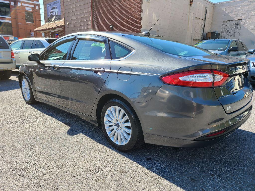 2015 GRAY FORD FUSION SE HYBRID (3FA6P0LU0FR) with an 2.0L engine, Continuously Variable transmission, located at 7981 Paxton Street, Harrisburg, PA, 17111, (717) 561-2926, 40.261490, -76.749229 - Photo #2