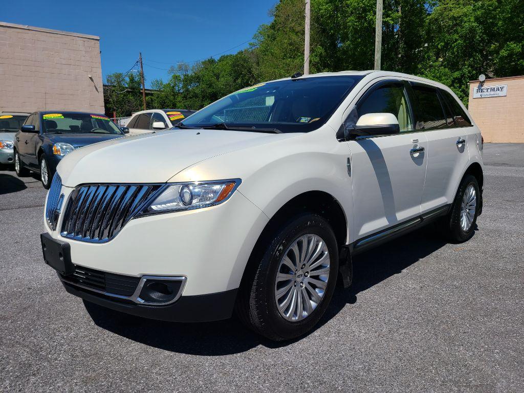 2013 WHITE LINCOLN MKX UTILITY (2LMDJ6JK7DB) with an 3.7L engine, Automatic transmission, located at 7981 Paxton Street, Harrisburg, PA, 17111, (717) 561-2926, 40.261490, -76.749229 - Photo #0