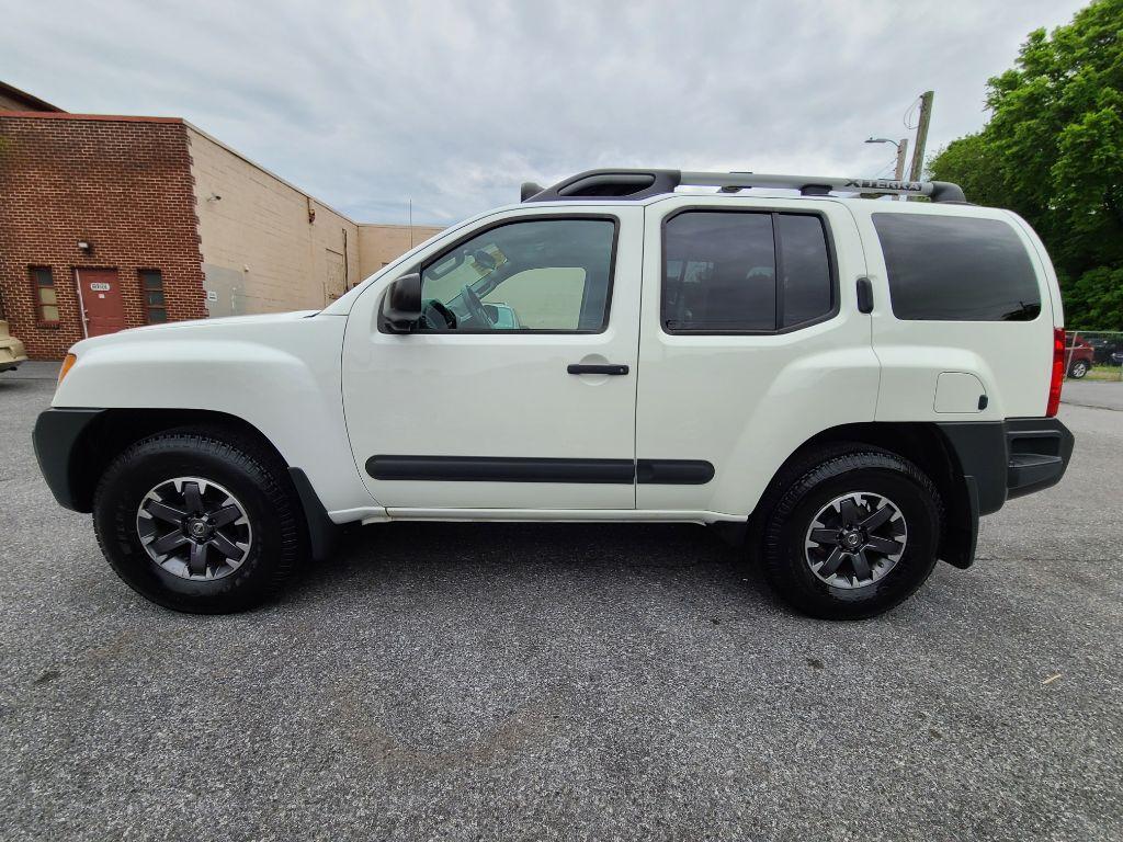 2015 WHITE NISSAN XTERRA X (5N1AN0NW0FN) with an 4.0L engine, Automatic transmission, located at 117 North Cameron Street, Harrisburg, PA, 17101, (717) 963-8962, 40.267021, -76.875351 - Photo #1