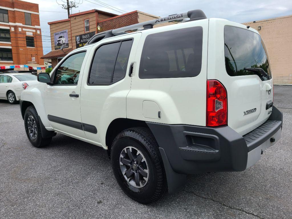 2015 WHITE NISSAN XTERRA X (5N1AN0NW0FN) with an 4.0L engine, Automatic transmission, located at 117 North Cameron Street, Harrisburg, PA, 17101, (717) 963-8962, 40.267021, -76.875351 - Photo #2