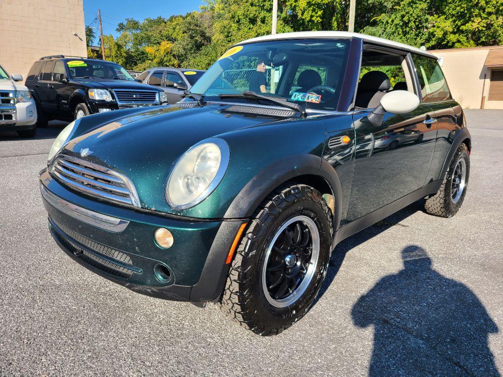 photo of 2006 MINI COOPER HATCHBACK