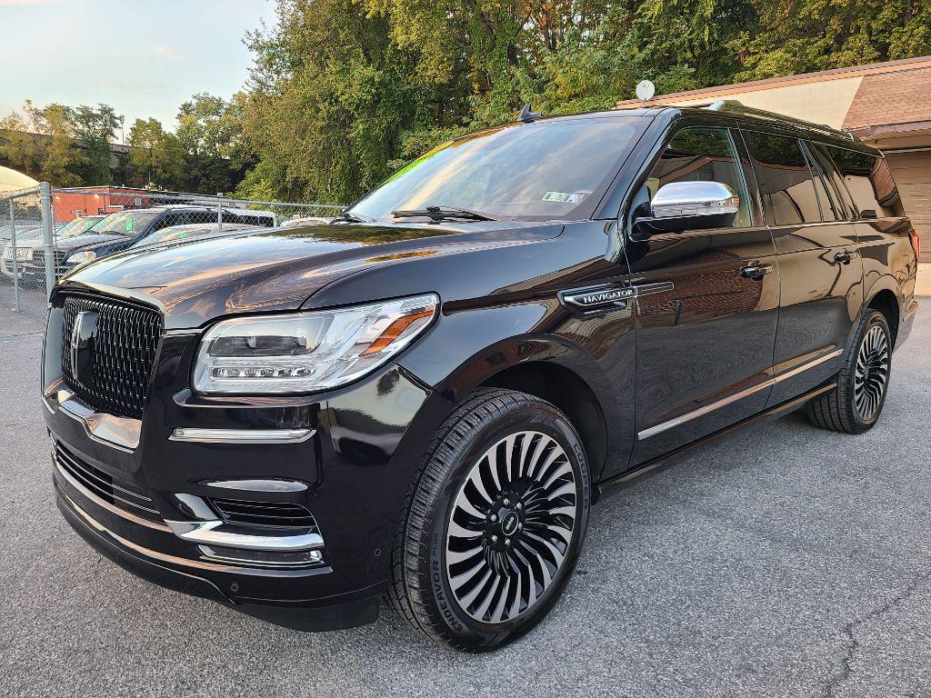 photo of 2021 LINCOLN NAVIGATOR L BLACK LABEL