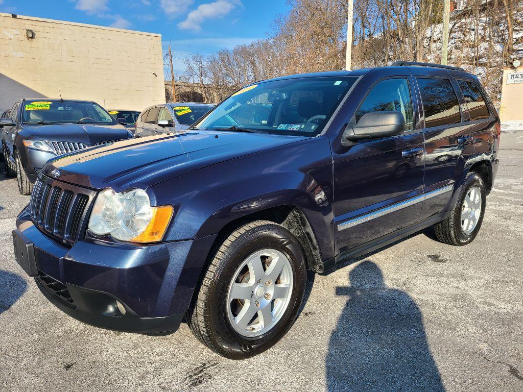 photo of 2010 JEEP GRAND CHEROKEE LAREDO