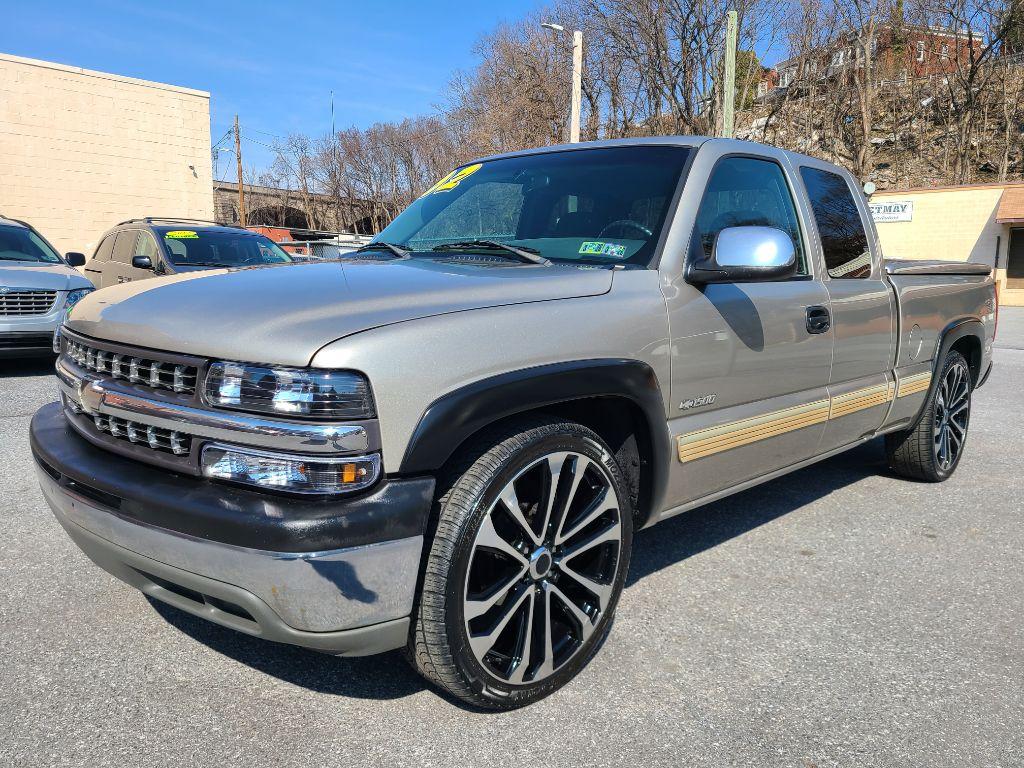 photo of 2002 CHEVROLET SILVERADO 1500 LS EXT CAB