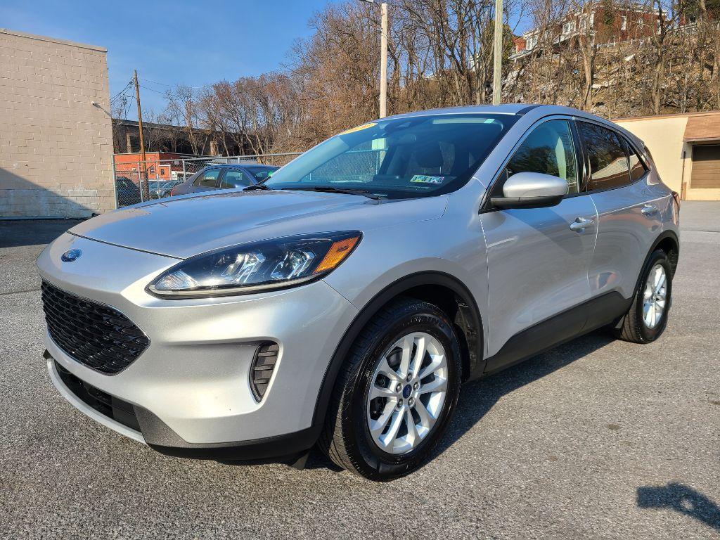 photo of 2020 FORD ESCAPE SE