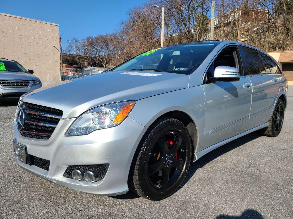 photo of 2011 MERCEDES-BENZ R-CLASS R350 4MATIC