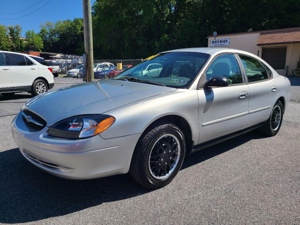 photo of 2001 FORD TAURUS LX