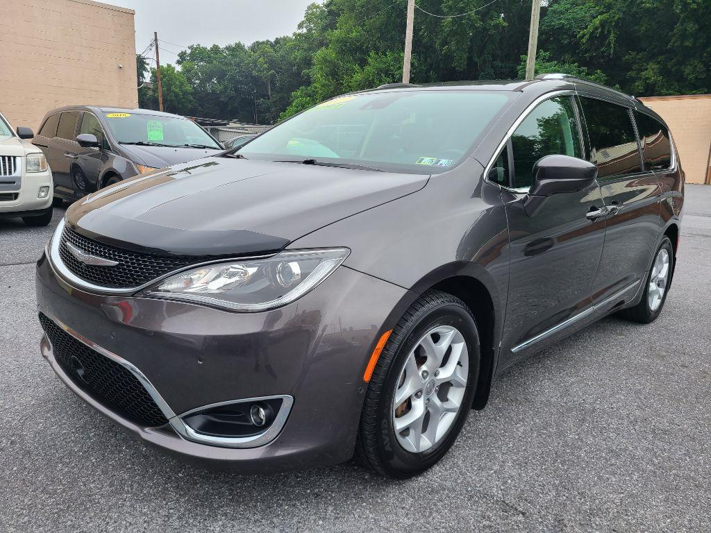 photo of 2017 CHRYSLER PACIFICA TOURING L PLUS