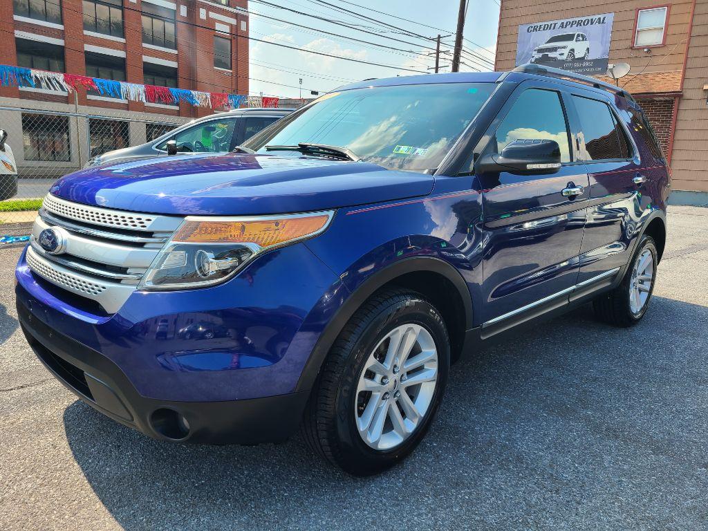 photo of 2015 FORD EXPLORER XLT