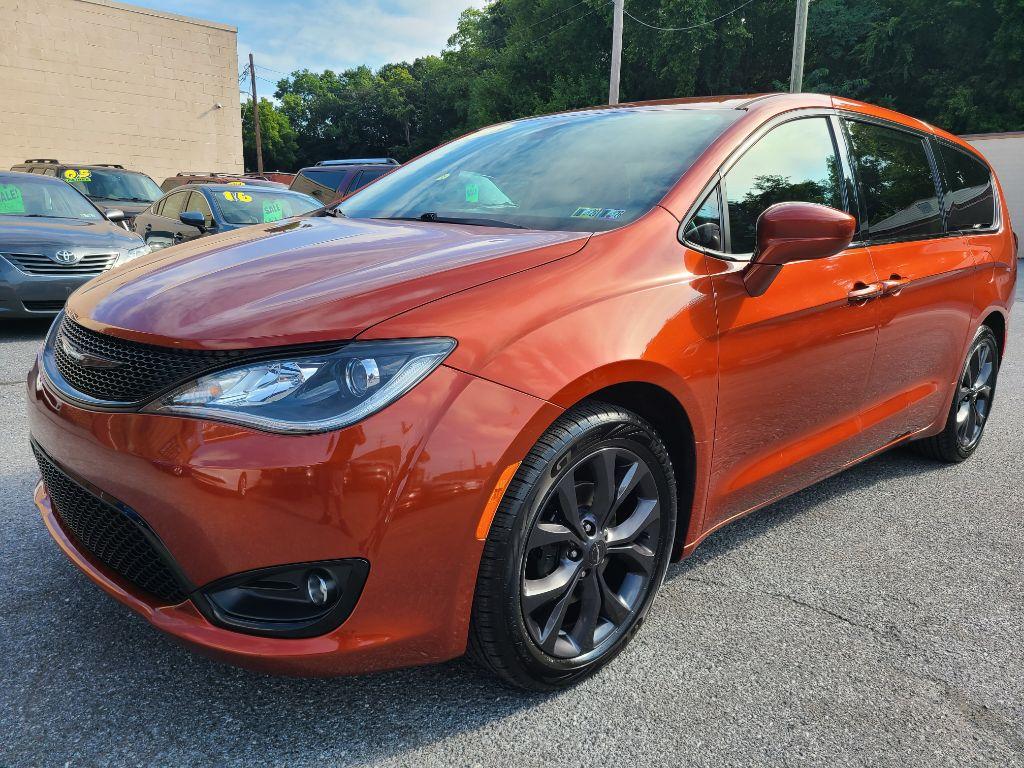 photo of 2018 CHRYSLER PACIFICA TOURING PLUS