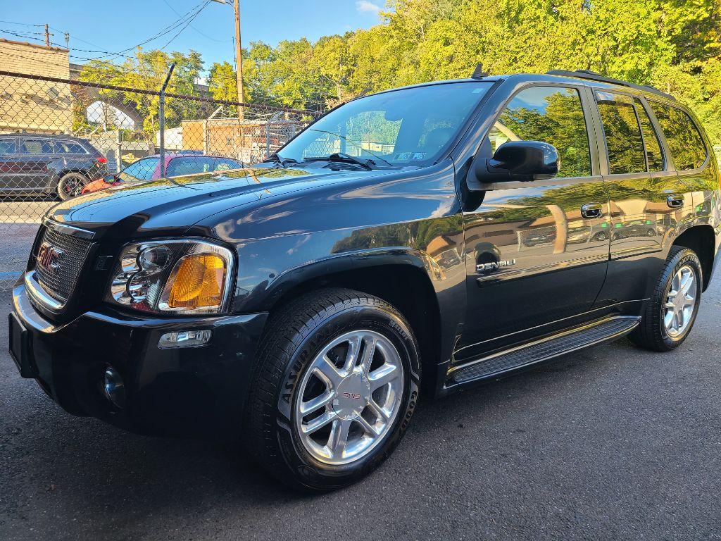 photo of 2009 GMC ENVOY DENALI