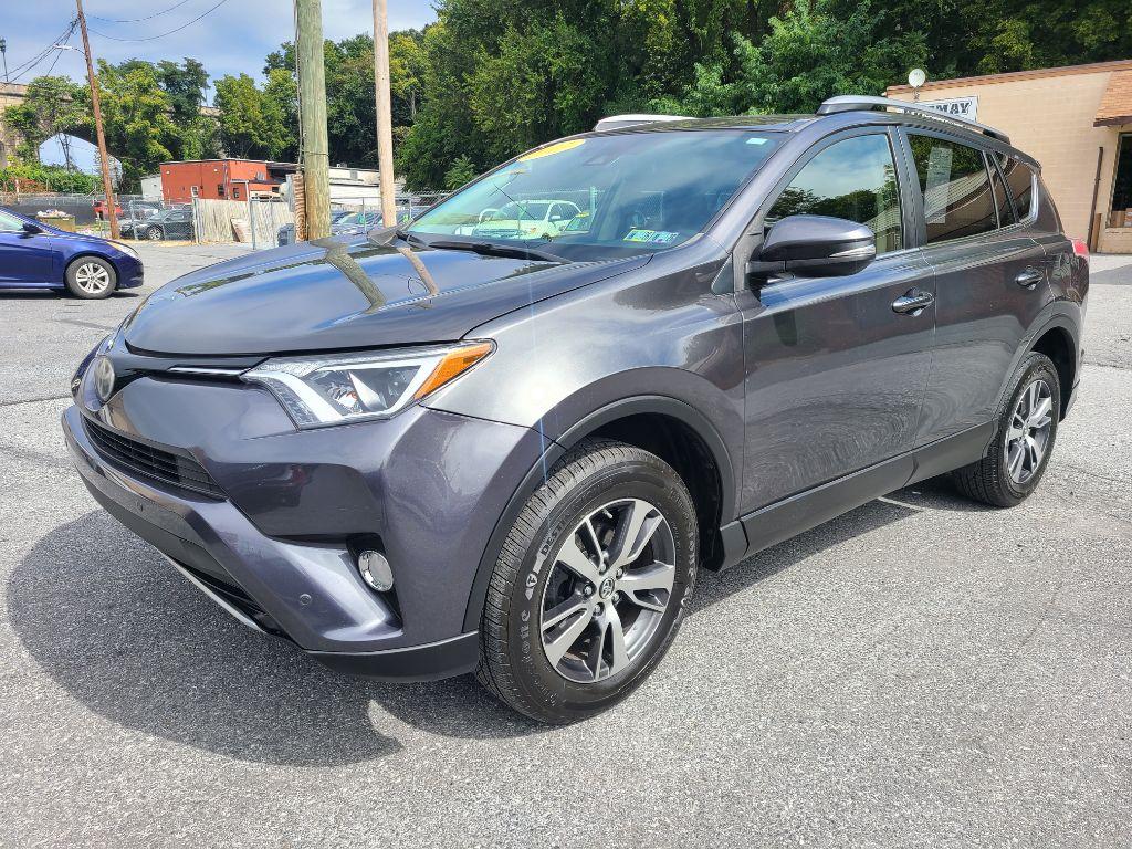 photo of 2017 TOYOTA RAV4 XLE