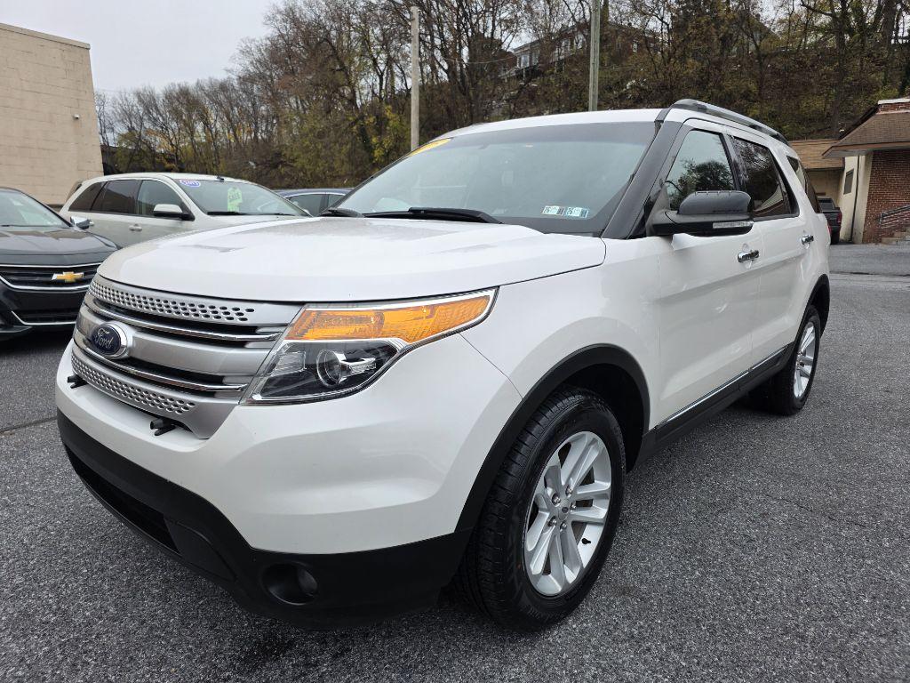 photo of 2015 FORD EXPLORER XLT