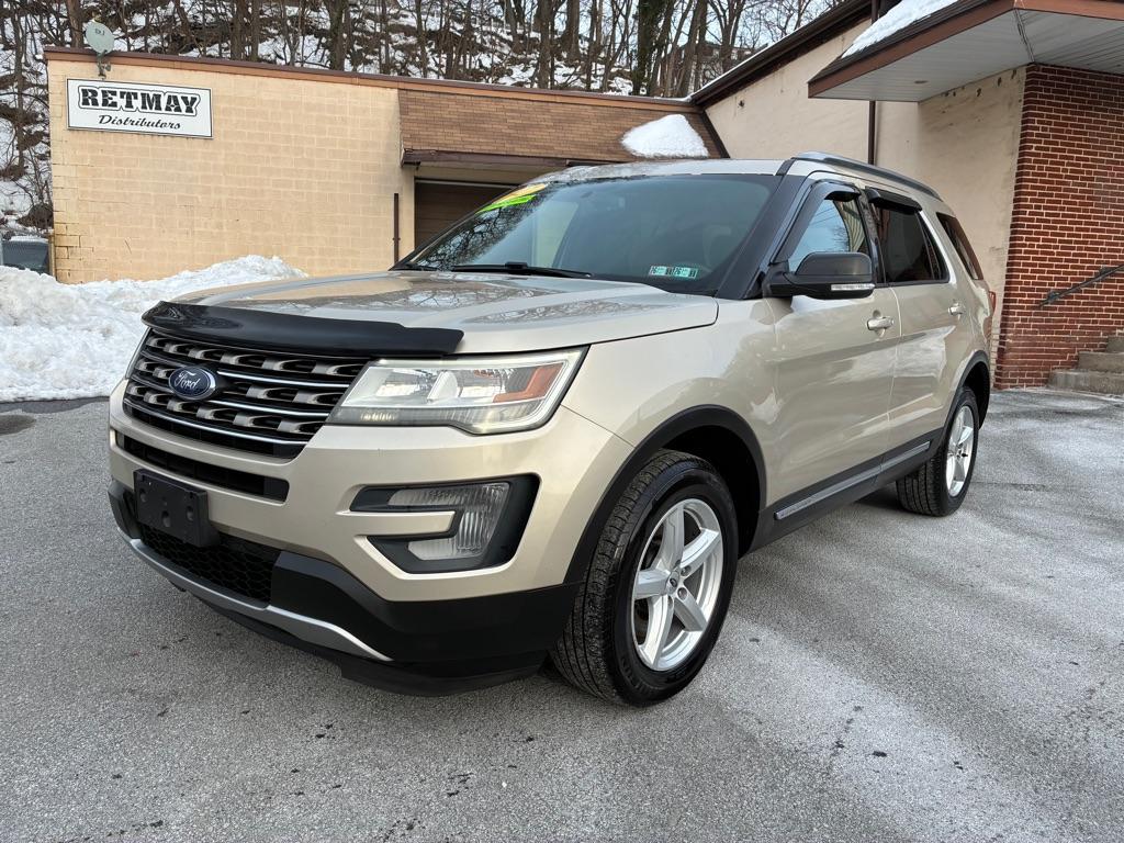 photo of 2017 FORD EXPLORER XLT