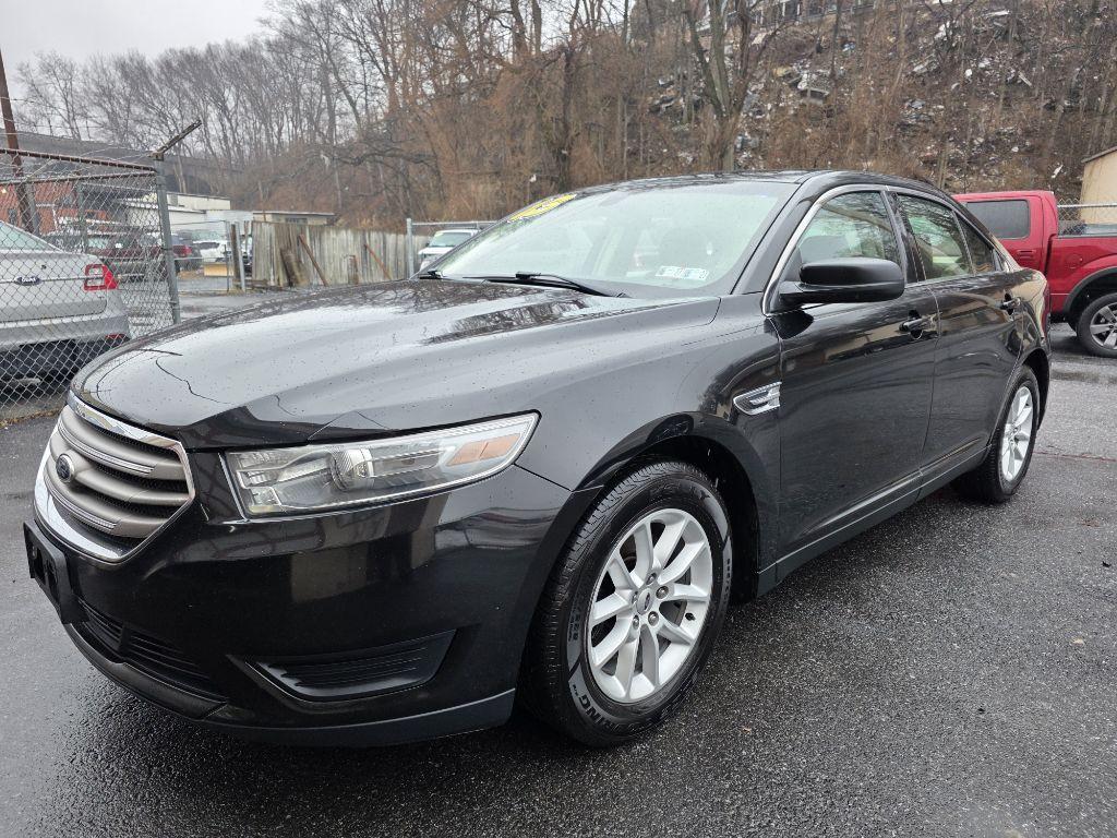 photo of 2013 FORD TAURUS SE